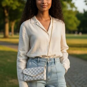 Louis Vuitton  Damier Azur Felicie (Retail $1580)